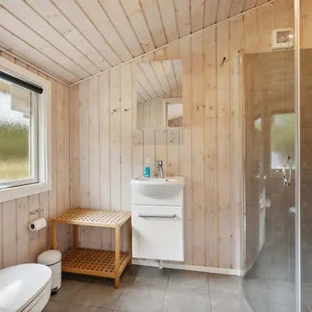 Erlinda - 3-1km From The Sea By Interhome